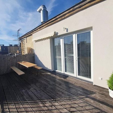 Beauty On The Rooftop With Ac And Rooftop Terrace Budapesta Exterior foto